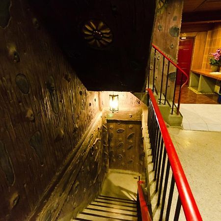 Eight Plus Hotel バンコク都 エクステリア 写真