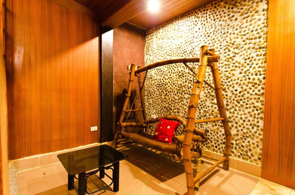 Eight Plus Hotel バンコク都 エクステリア 写真